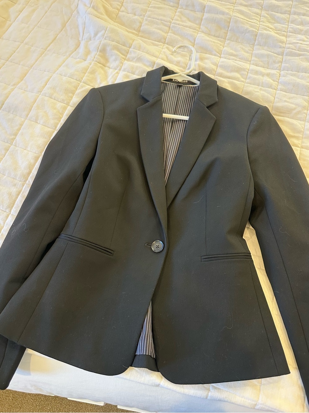 Express Black Women’s Single-Button Blazer Jacket